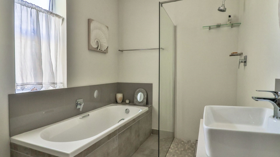 4 Bedroom Property for Sale in Onrus Western Cape